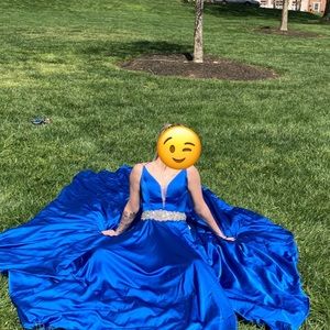 Clarissa prom dress
